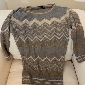 Lightweight golden sweater
